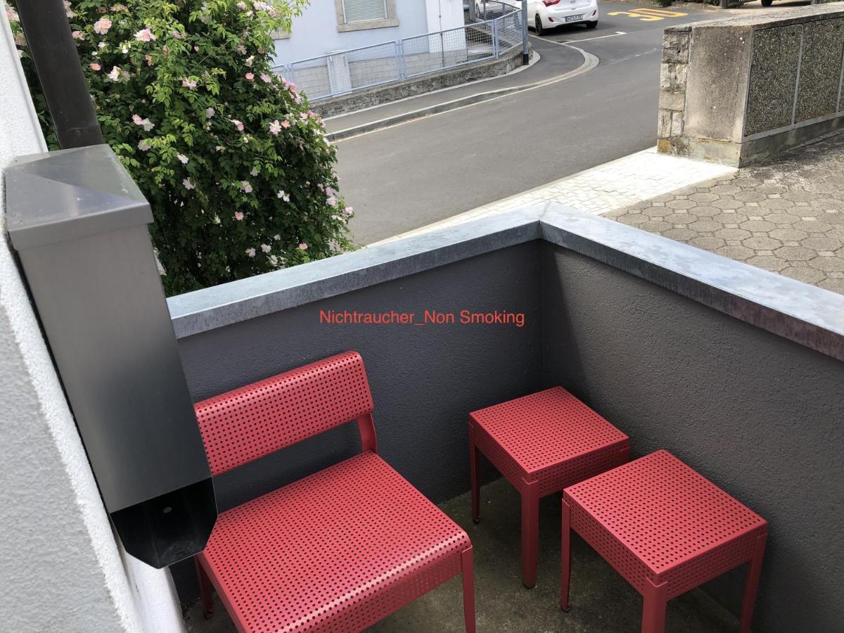 Altstadt Naehe 7 Min Fussweg Ueber Alte Maibruecke Zu Pension Mit Balkon & Garten, Ideal For Long Stay, Relocation Ochsenfurt Eksteriør bilde