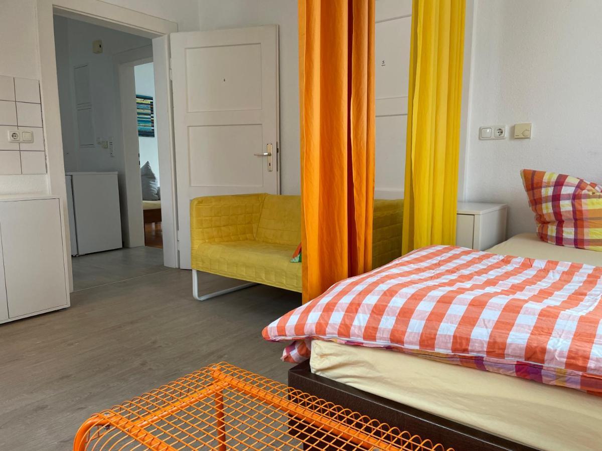 Altstadt Naehe 7 Min Fussweg Ueber Alte Maibruecke Zu Pension Mit Balkon & Garten, Ideal For Long Stay, Relocation Ochsenfurt Eksteriør bilde