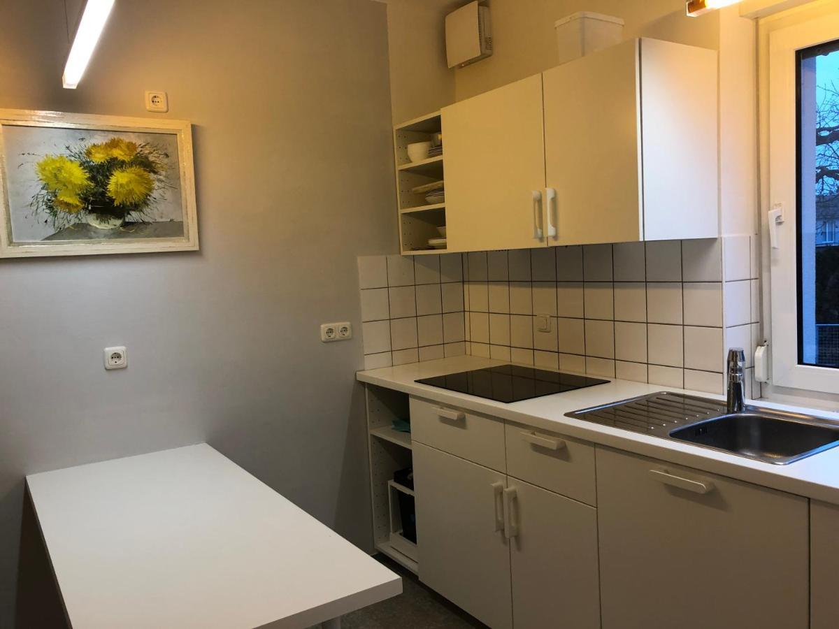 Altstadt Naehe 7 Min Fussweg Ueber Alte Maibruecke Zu Pension Mit Balkon & Garten, Ideal For Long Stay, Relocation Ochsenfurt Eksteriør bilde